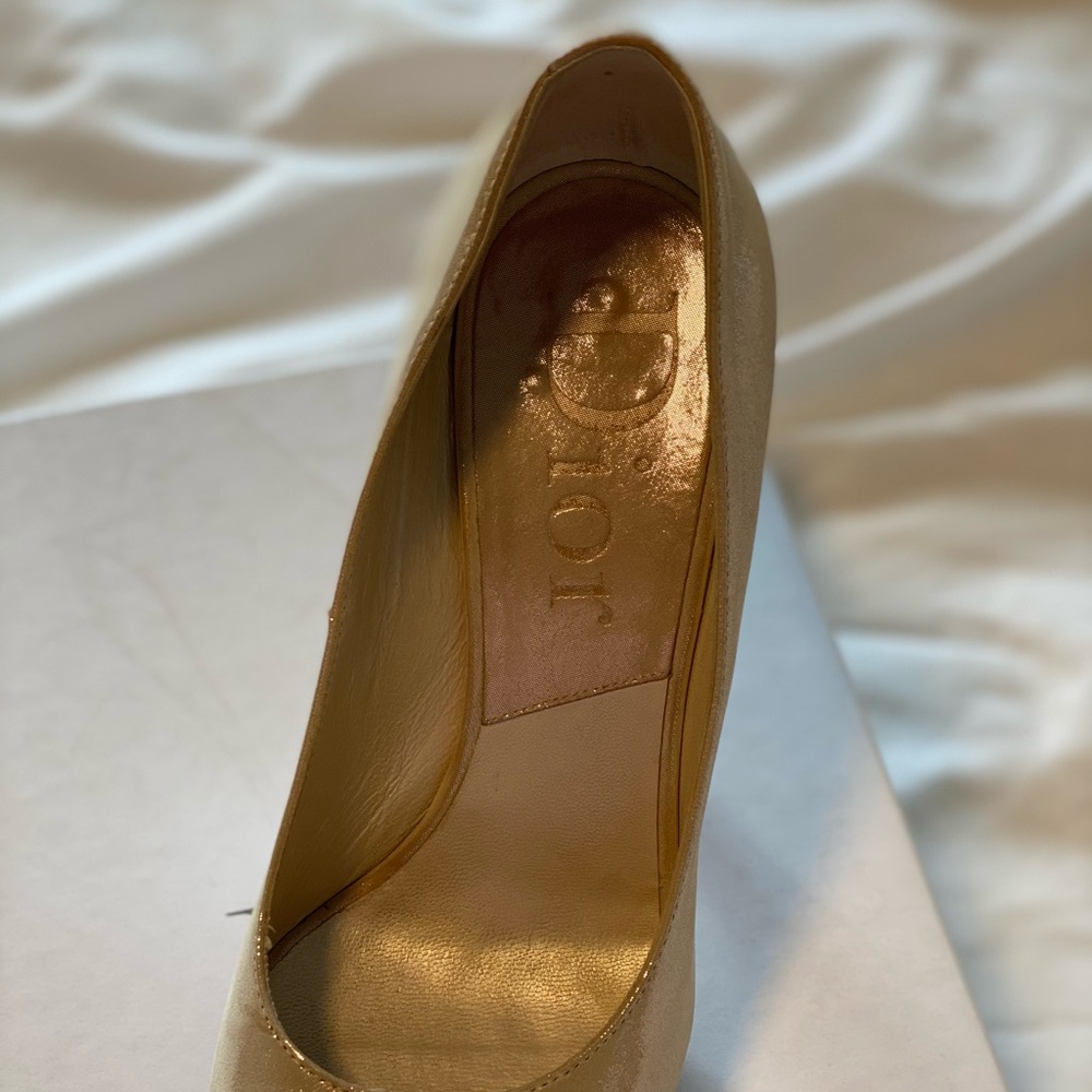 DIOR!! 👠 - Picture 3 of 4